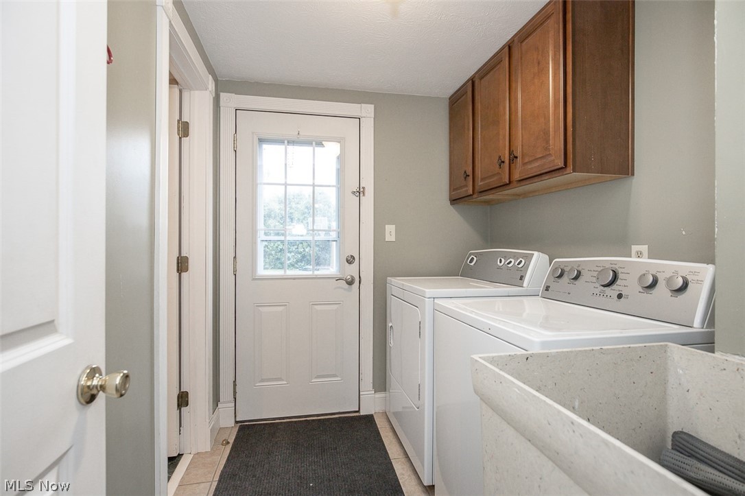 8493 Webster Road Strongsville, OH 44136 - Photo 10 of 33