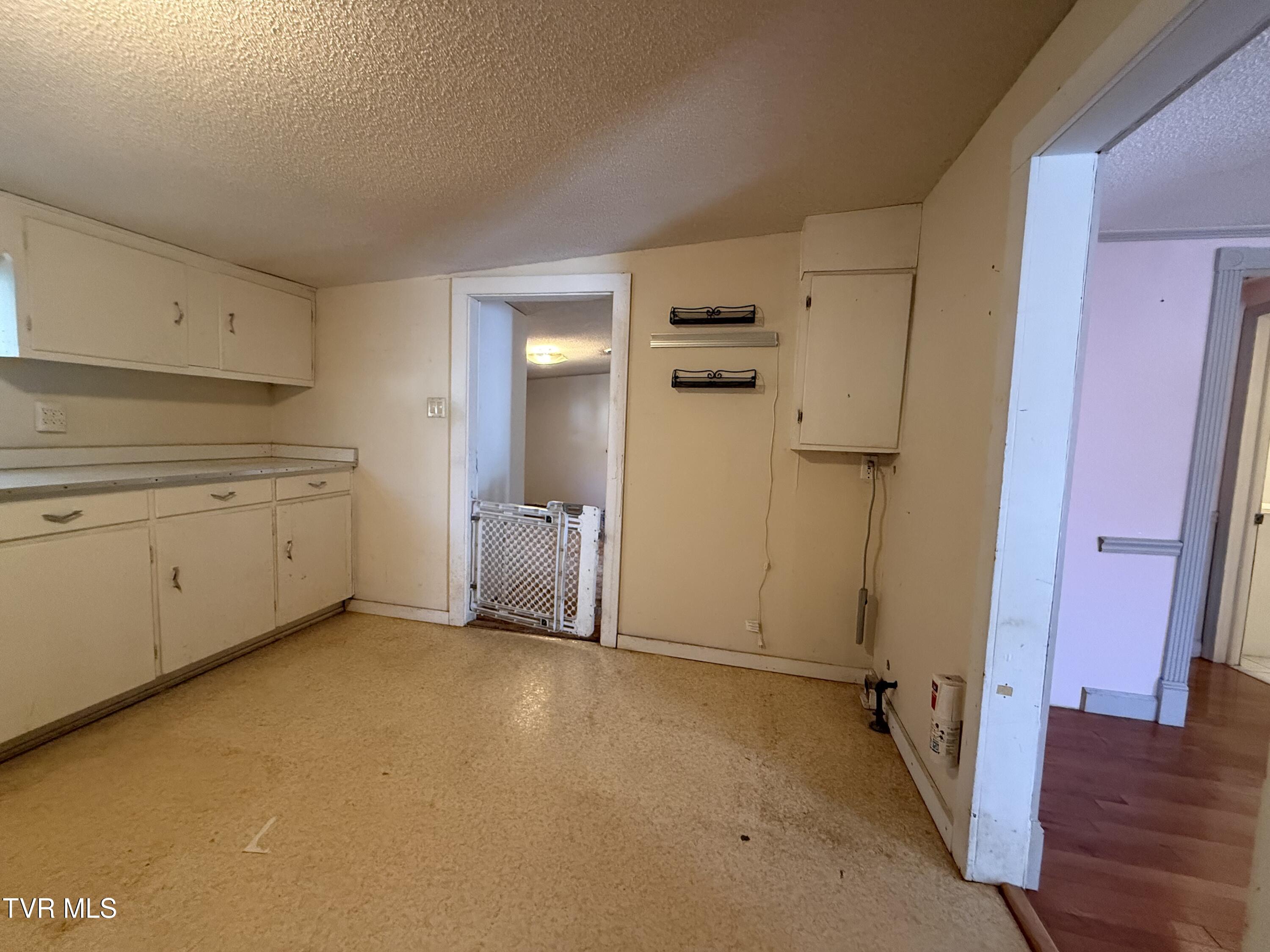 664 Currin Valley Road Marion, VA 24354 - Photo 26 of 44 IMG_3085