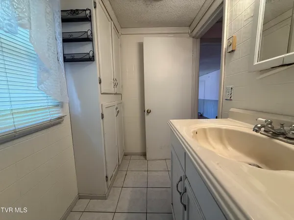 $130,000 | 664 Currin Valley Road, Marion, VA 24354