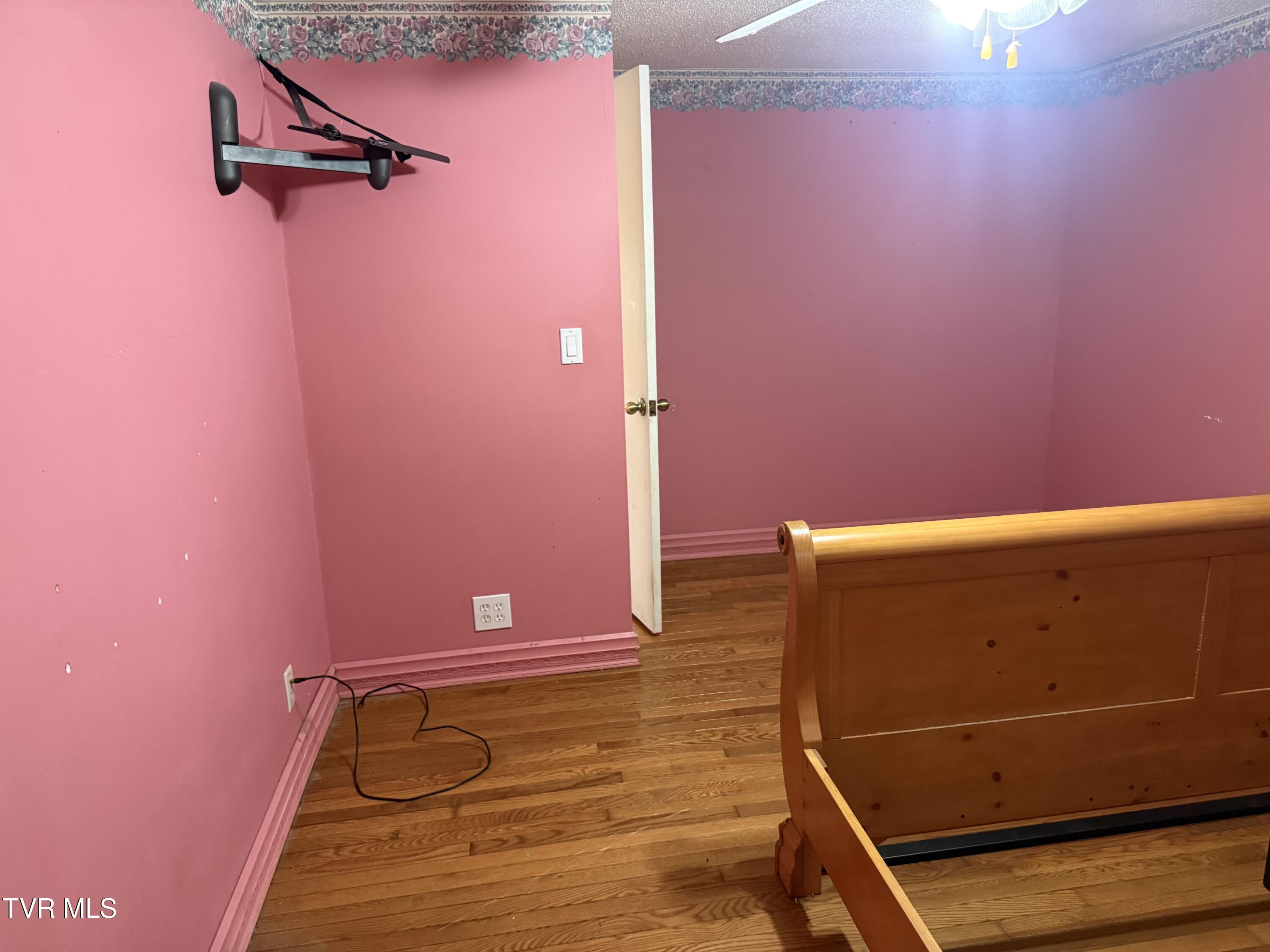 664 Currin Valley Road Marion, VA 24354 - Photo 42 of 44 IMG_3102