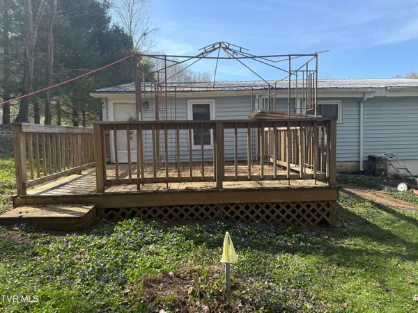 $130,000 | 664 Currin Valley Road, Marion, VA 24354