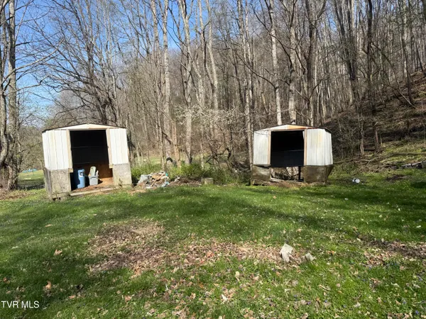 $130,000 | 664 Currin Valley Road, Marion, VA 24354