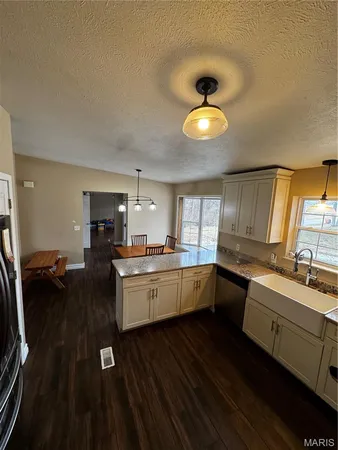 $625,000 | 7 Denzel Drive, Greenville, IL 62246