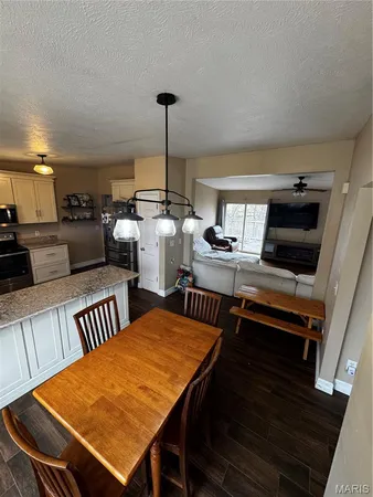 $625,000 | 7 Denzel Drive, Greenville, IL 62246