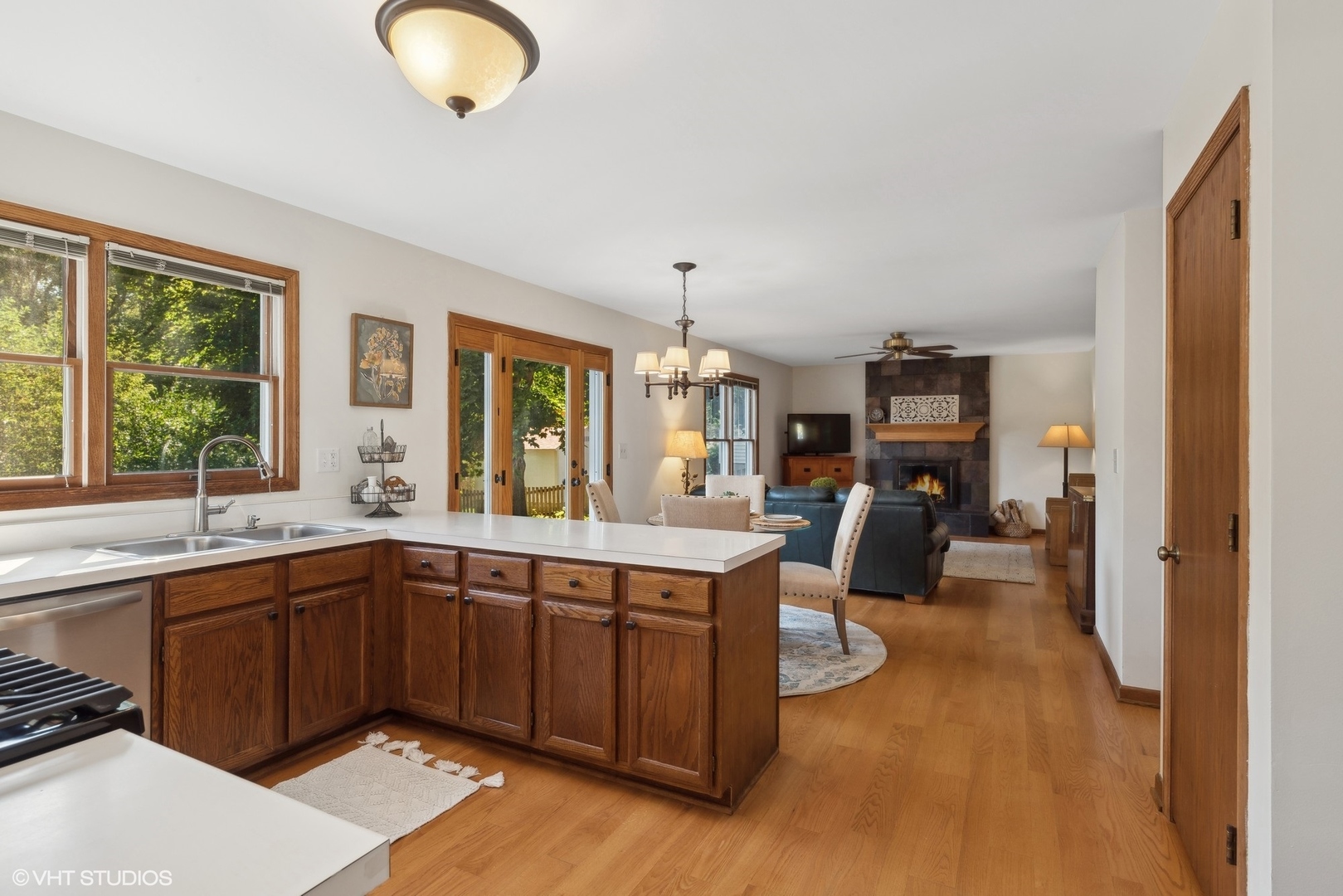 5021 Adele Drive Gurnee, IL 60031 - Photo 5 of 20