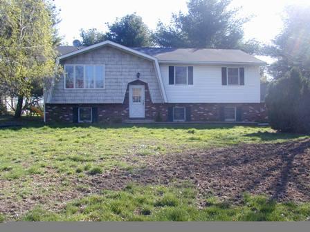 1617 Legion Road Gilbert, PA 18331 - Photo 1 of 13 Main photo
