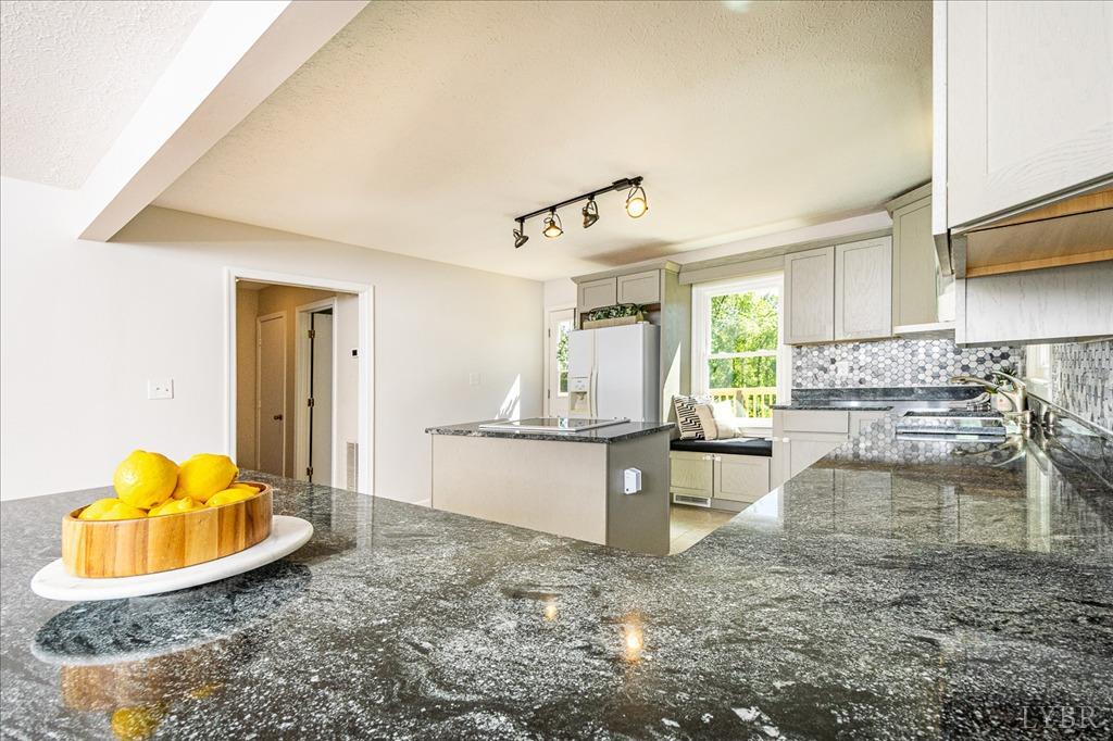 305 Union Hill Road Amherst, VA 24521 - Photo 3 of 27 Gallery Image 3