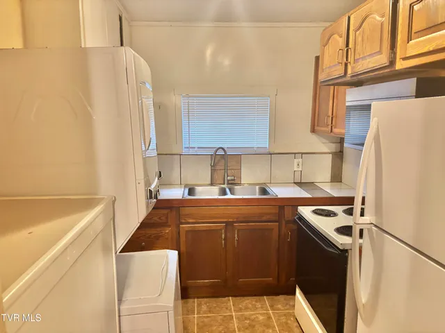 $800 | 1725 Jefferson Avenue, Unit 3, Kingsport, TN 37664