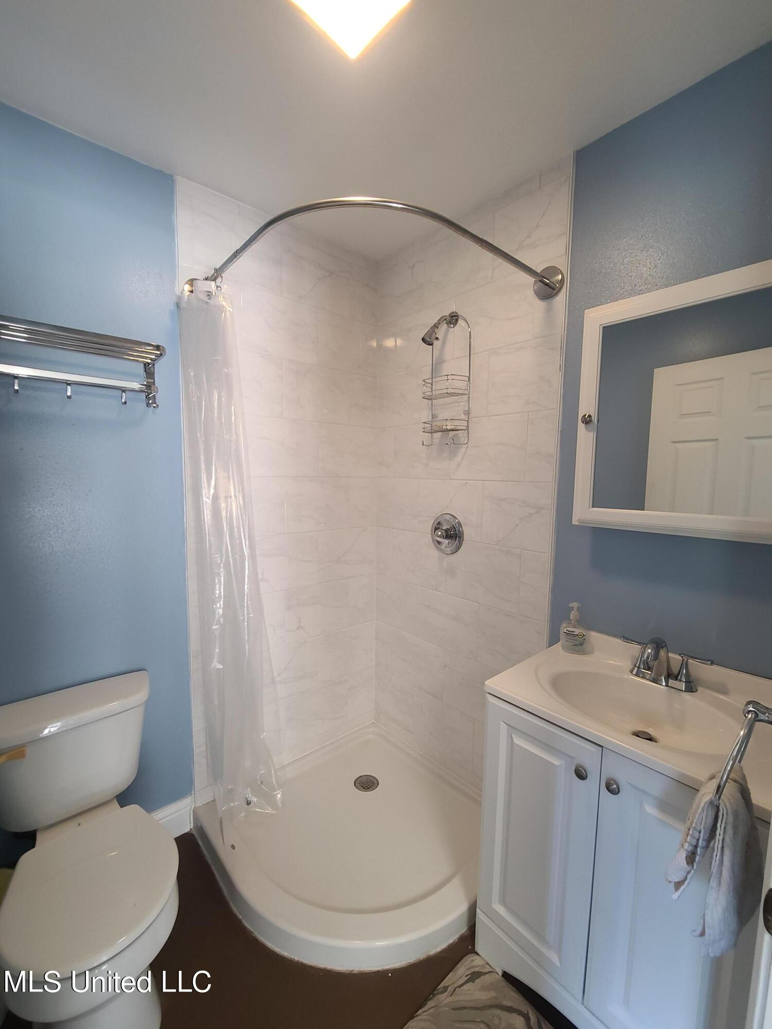 38 Minnie Penton Road Carriere, MS 39426 - Photo 25 of 45 24 - Pool House Bathroom