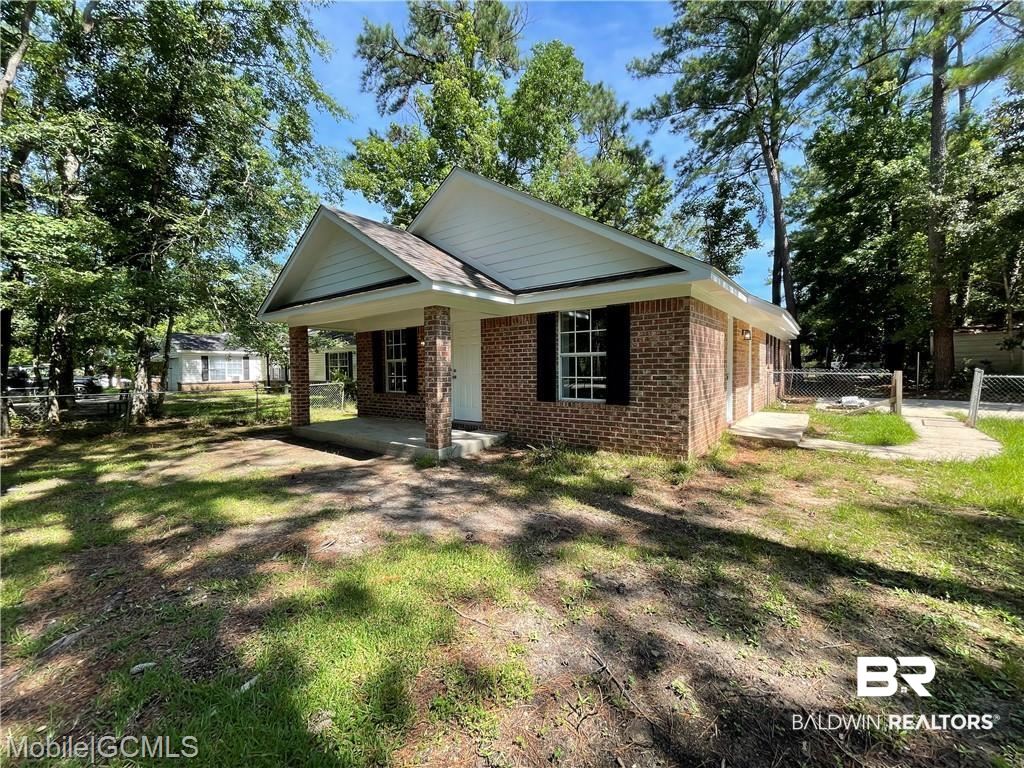 2358 Club House Road Mobile, AL 36605 - Photo 2 of 17