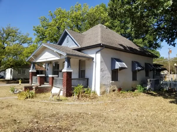 $68,000 | 301 East 15th Street, Wellington, KS 67152