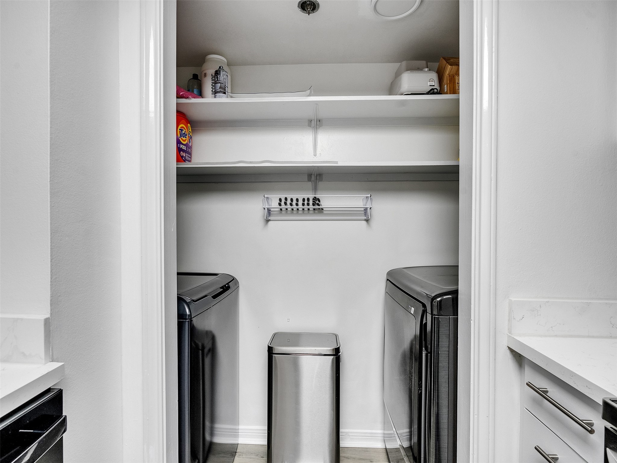 3525 Sage Road, Unit 812 Houston, TX 77056 - Photo 14 of 28 a close view of closet