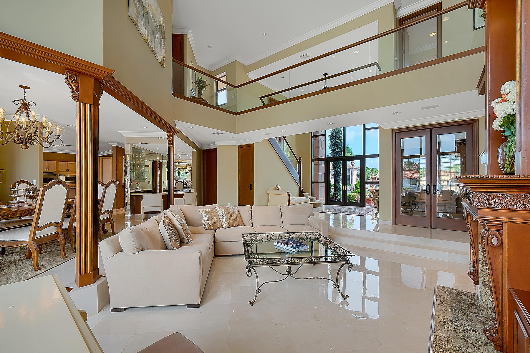 860 Northeast 79th Street Boca Raton, FL 33487 - Photo 16 of 109 a living room with furniture