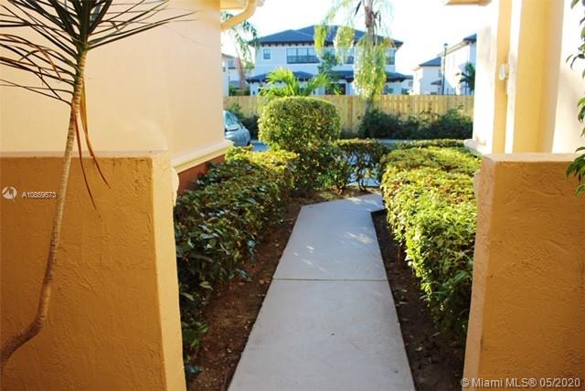 7329 Southwest 162nd Path Miami, FL 33193 - Photo 2 of 16 Gallery Image 2