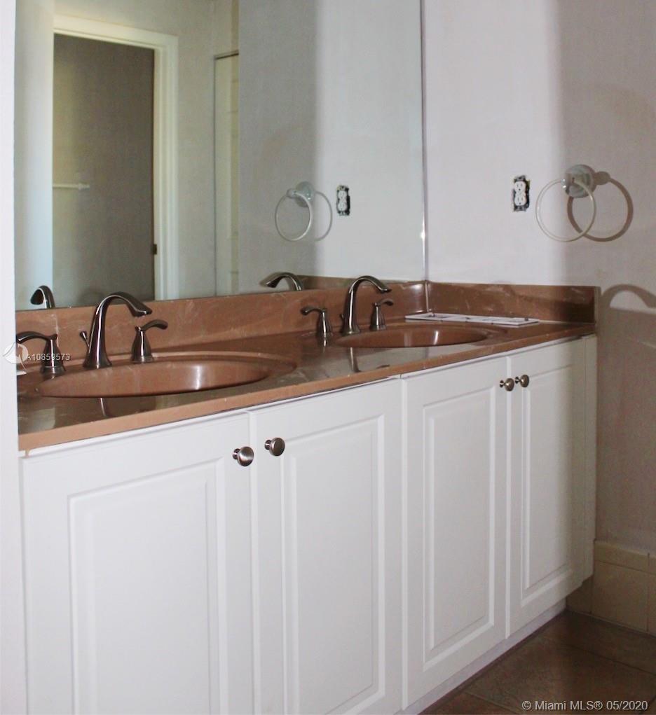 7329 Southwest 162nd Path Miami, FL 33193 - Photo 12 of 16 Gallery Image 12