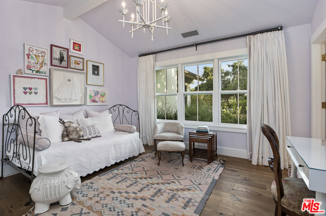 4646 Via Roblada Santa Barbara, CA 93110 - Photo 30 of 36 a living room with furniture and a large window