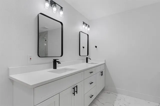 $2,900 | 219 Lakeview Drive, Rockwall, TX 75087