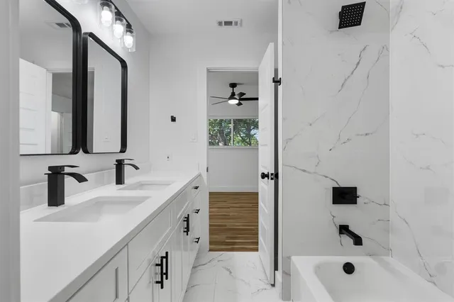 $2,900 | 219 Lakeview Drive, Rockwall, TX 75087