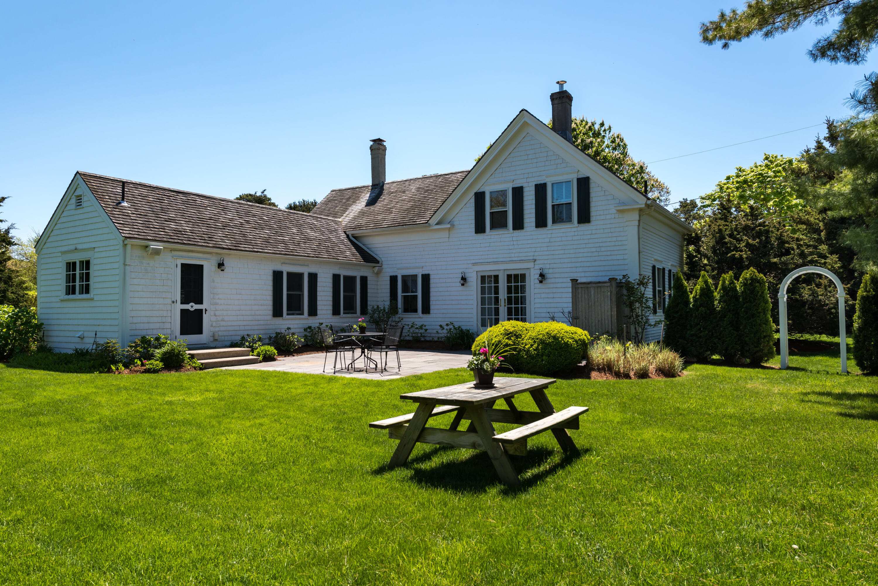 8 Gorham Road Harwich, MA 02645 - Photo 4 of 33 a front view of a house with garden