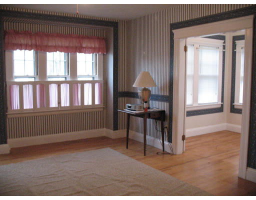 53 Ascadilla Road Worcester, MA 01606 - Photo 4 of 17 Gallery Image 4