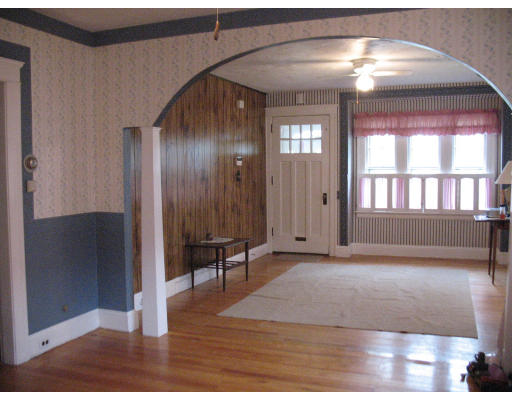 53 Ascadilla Road Worcester, MA 01606 - Photo 5 of 17 Gallery Image 5