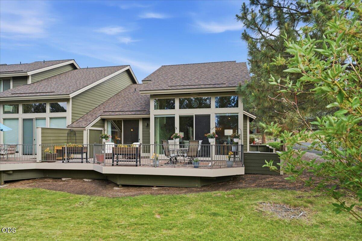 1354 Highland View Loop Redmond, OR 97756 - Photo 35 of 46