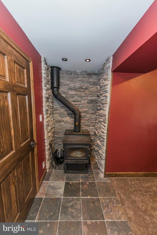 3 Blue Sky Road Linden, VA 22642 - Photo 21 of 30 a view of entryway