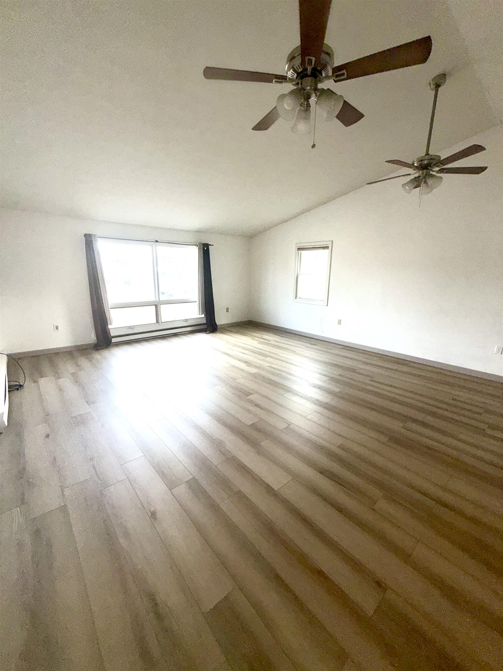 186 Dunbarton Road, Unit 14 Manchester, NH 03102 - Photo 4 of 22 Gallery Image 4