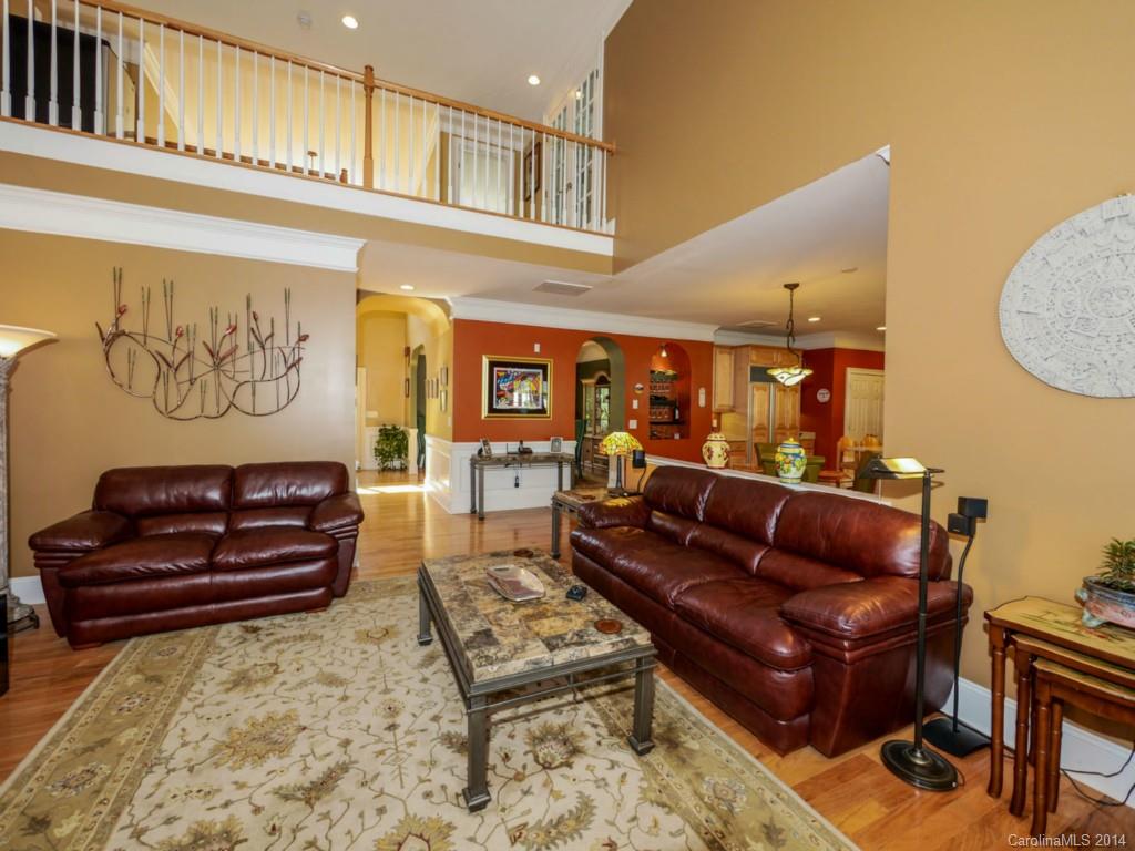 8420 Getalong Road Charlotte, NC 28213 - Photo 3 of 24 Gallery Image 3