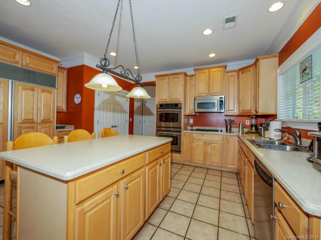8420 Getalong Road Charlotte, NC 28213 - Photo 8 of 24 Gallery Image 8
