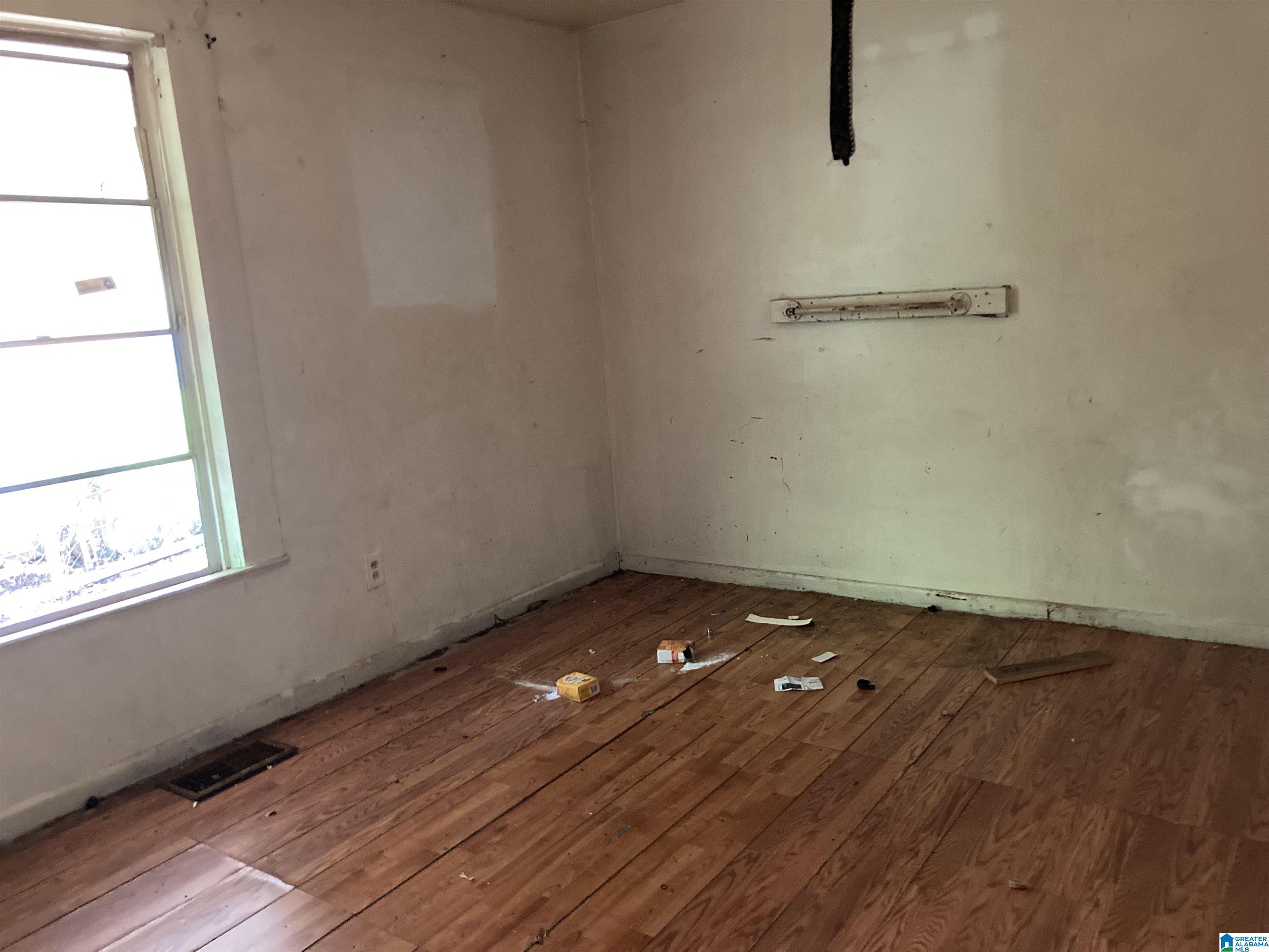 310 54th Street Fairfield, AL 35064 - Photo 11 of 19