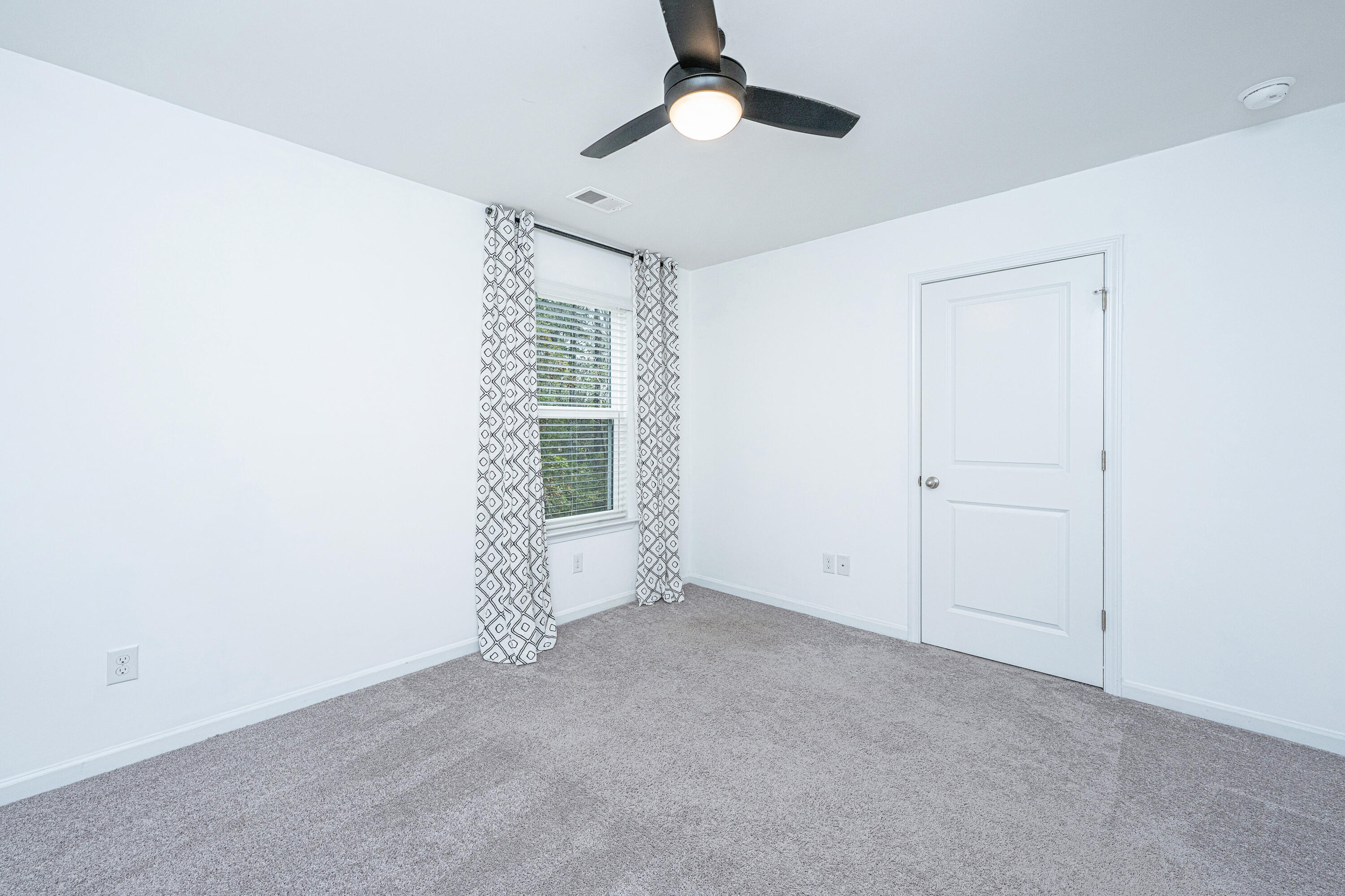 124 Bright Meadow Road Summerville, SC 29483 - Photo 26 of 37 Guest Bedroom #1