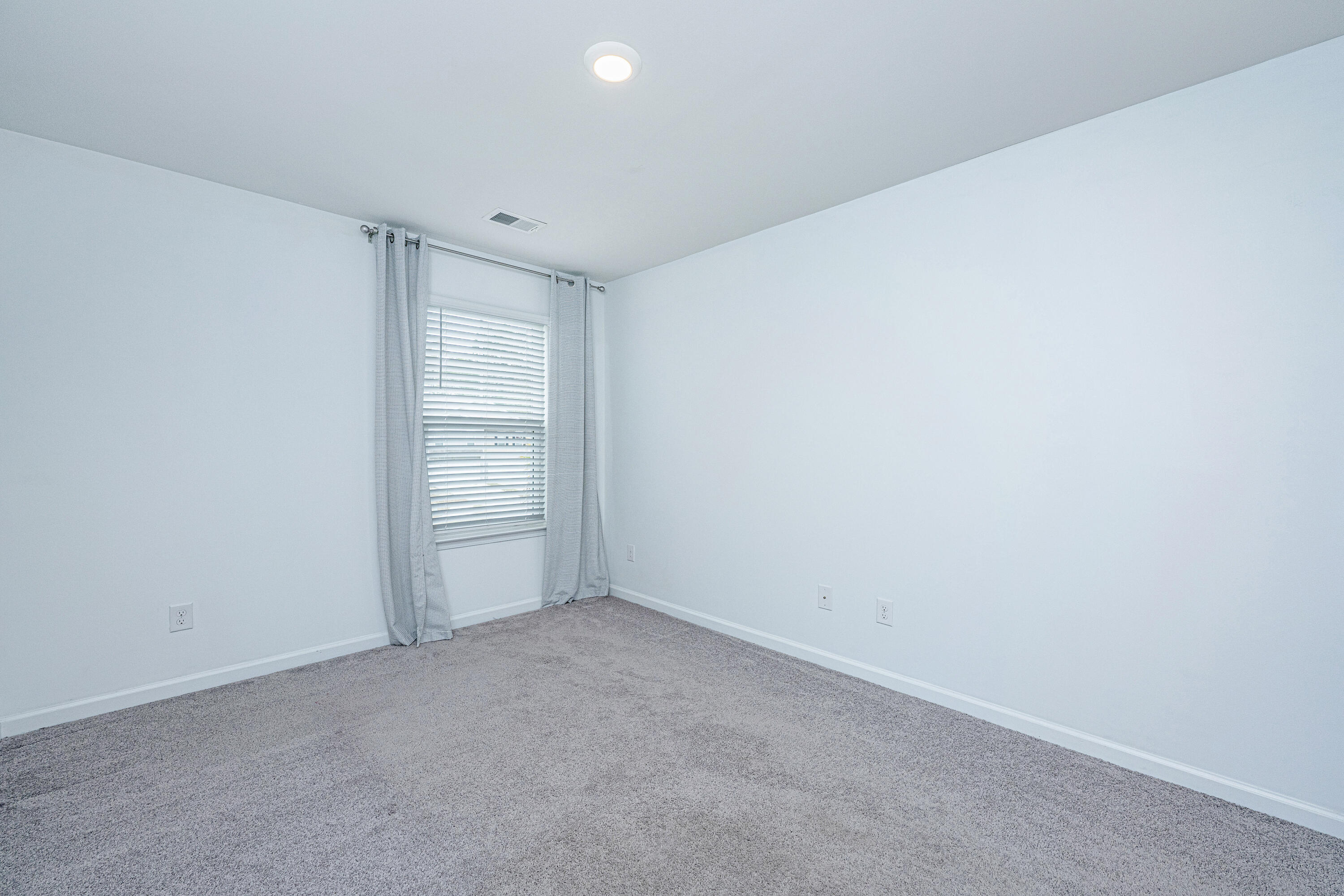 124 Bright Meadow Road Summerville, SC 29483 - Photo 28 of 37 Guest Bedroom #2