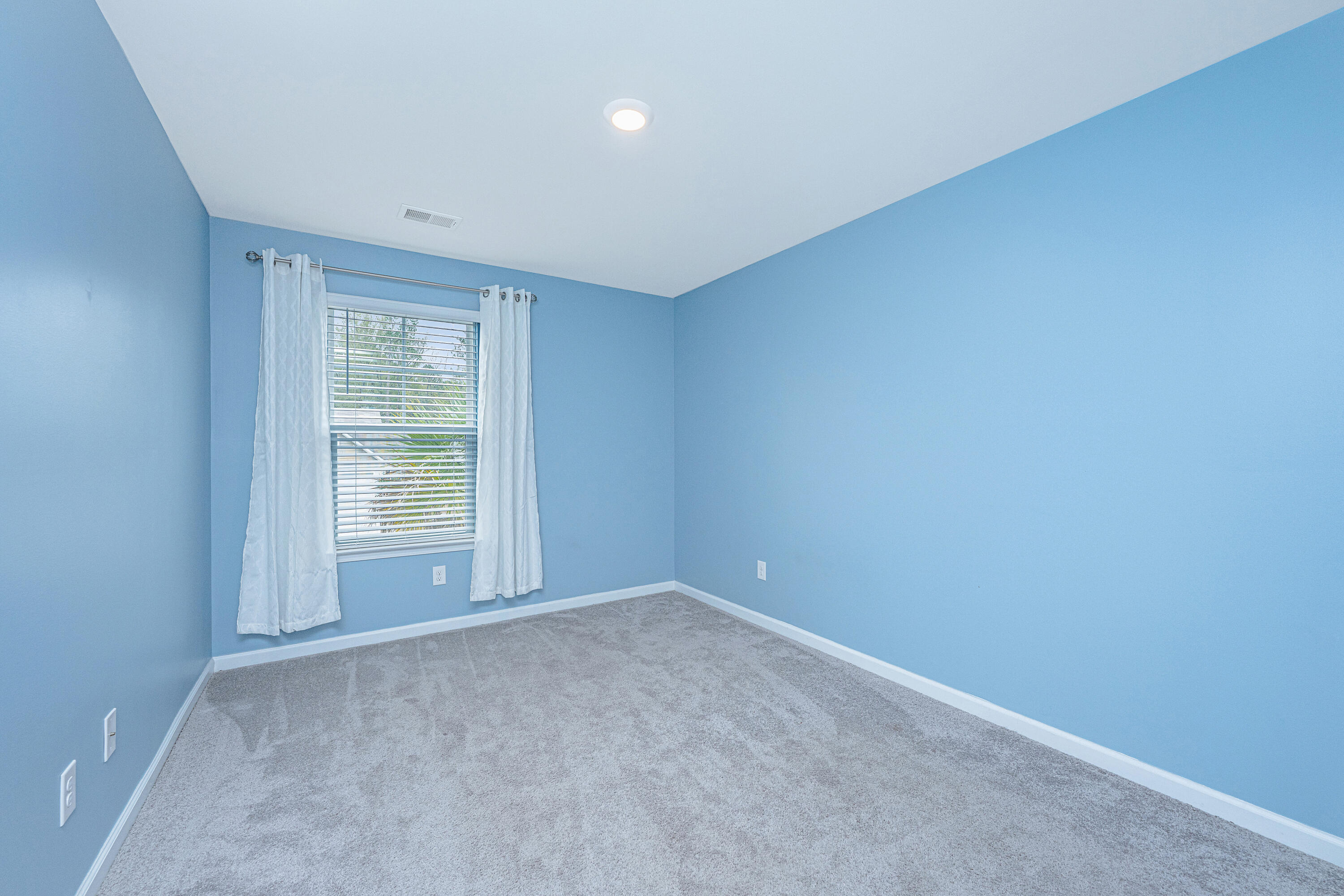 124 Bright Meadow Road Summerville, SC 29483 - Photo 31 of 37 Guest Bedroom #3