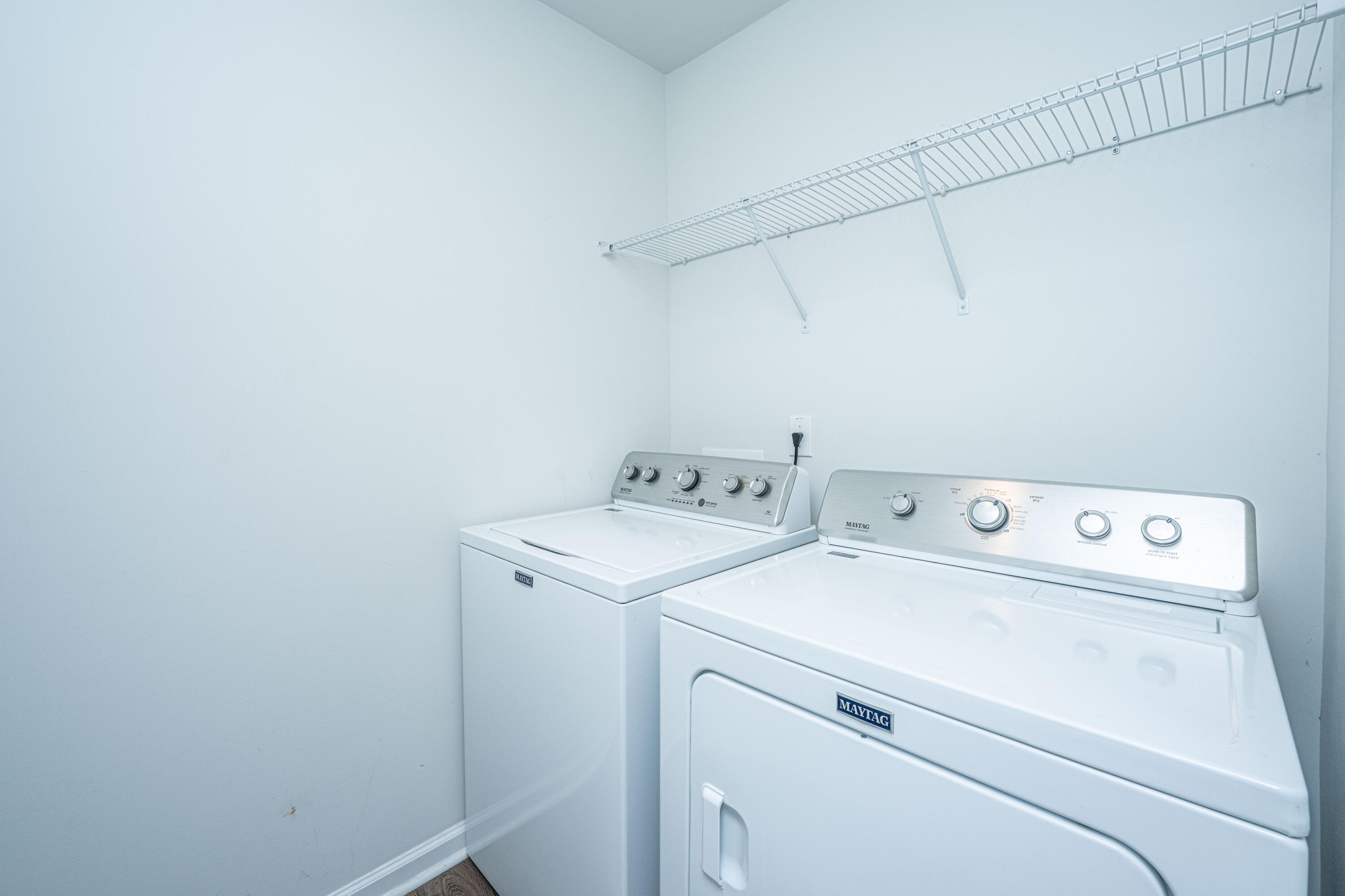 124 Bright Meadow Road Summerville, SC 29483 - Photo 33 of 37 Laundry Room