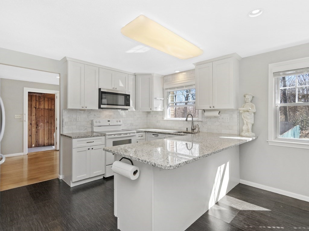 224 Larson Road Stoughton, MA 02072 - Photo 9 of 32 Gallery Image 9