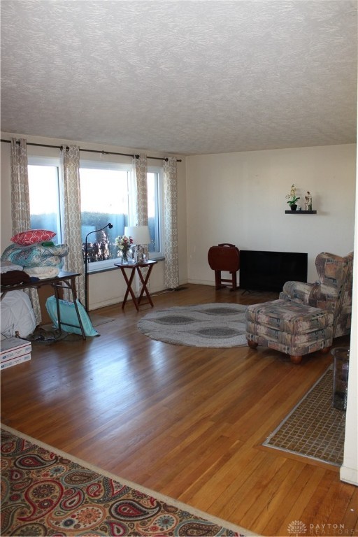 1466 East Stroop Road Kettering, OH 45429 - Photo 10 of 35 Hardwood flooring