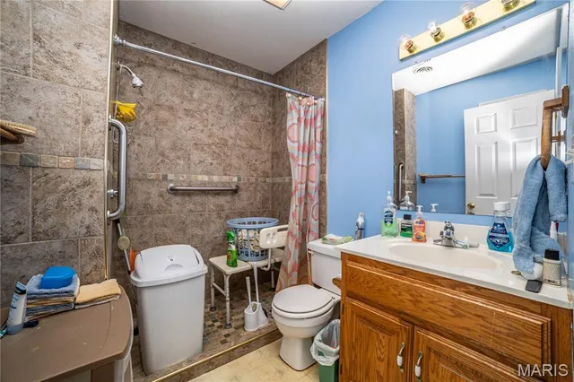 $179,900 | 1131 Howard Drive, Lebanon, MO 65536