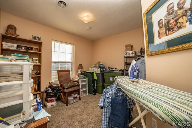 $179,900 | 1131 Howard Drive, Lebanon, MO 65536