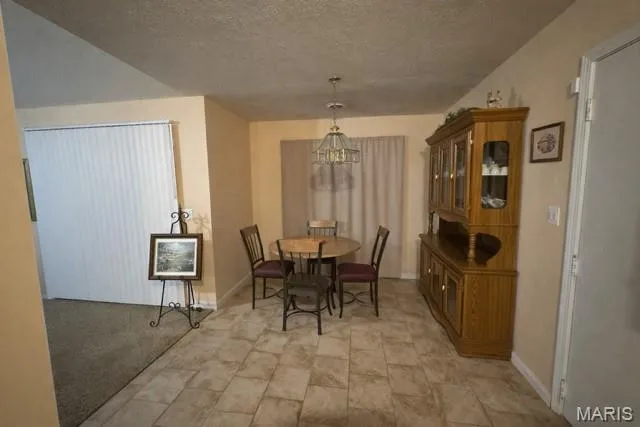 $179,900 | 1131 Howard Drive, Lebanon, MO 65536