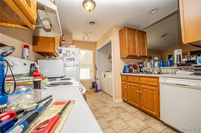 $179,900 | 1131 Howard Drive, Lebanon, MO 65536