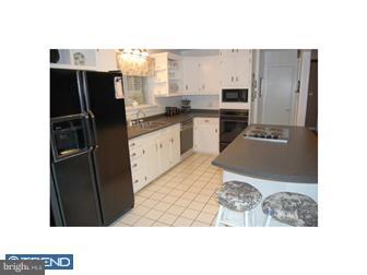 1435 Lorraine Road Reading, PA 19604 - Photo 3 of 10 Kitchen
