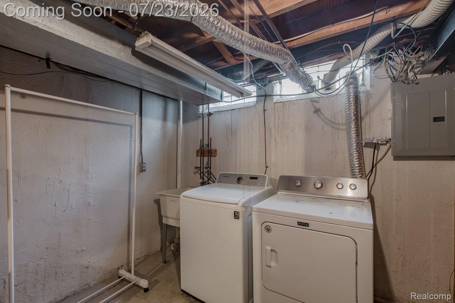 5235 Timber Ridge Trail Clarkston, MI 48346 - Photo 44 of 56 Laundry