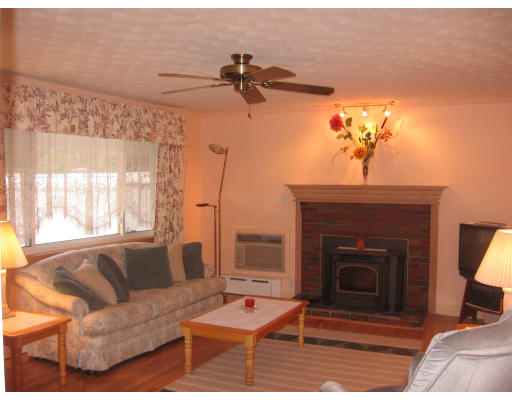 3 Wyllie Road Norfolk, MA 02056 - Photo 6 of 12 Gallery Image 6