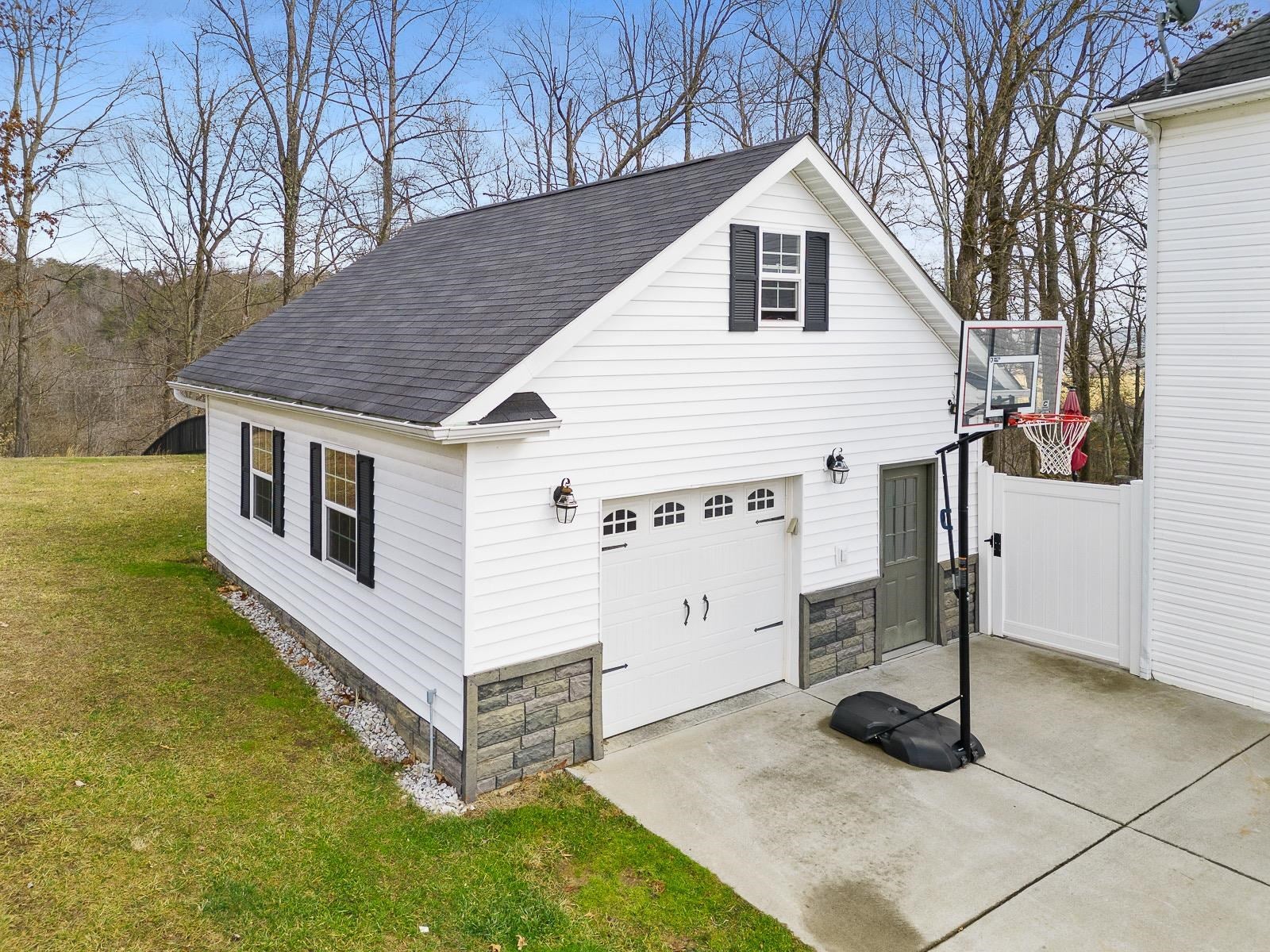 503 Laurel Ridge Road Culloden, WV 25510 - Photo 4 of 32 Gallery Image 4