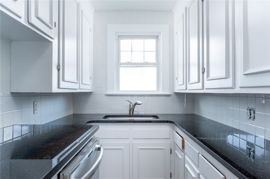 71 Tower Street Westerly, RI 02891 - Photo 15 of 31 Gallery Image 15
