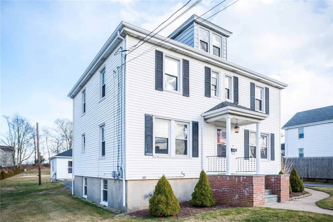 71 Tower Street Westerly, RI 02891 - Photo 3 of 31 Gallery Image 3