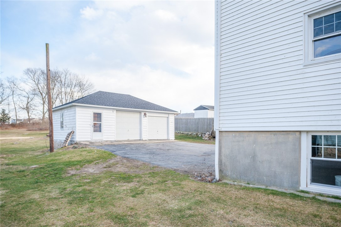 71 Tower Street Westerly, RI 02891 - Photo 4 of 31 Gallery Image 4