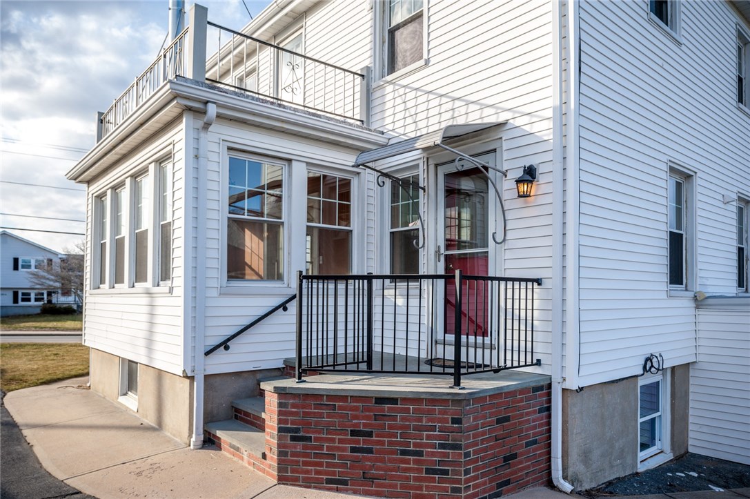 71 Tower Street Westerly, RI 02891 - Photo 7 of 31 Gallery Image 7