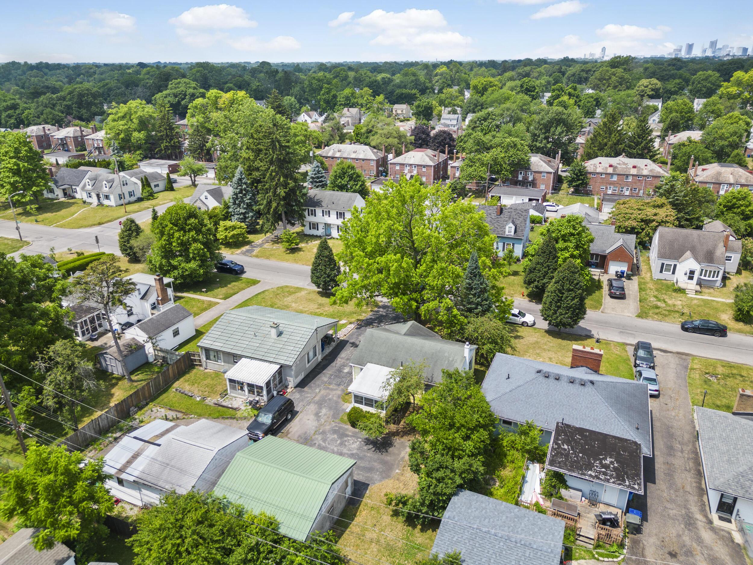860 South Broadleigh Road Columbus, OH 43209 - Photo 29 of 30 30_drone 05